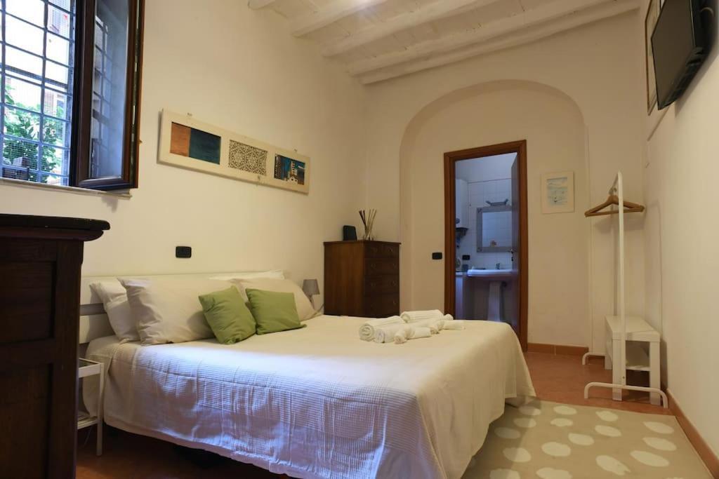 Locanda Cappellari - Campo De' Fiori Řím Exteriér fotografie